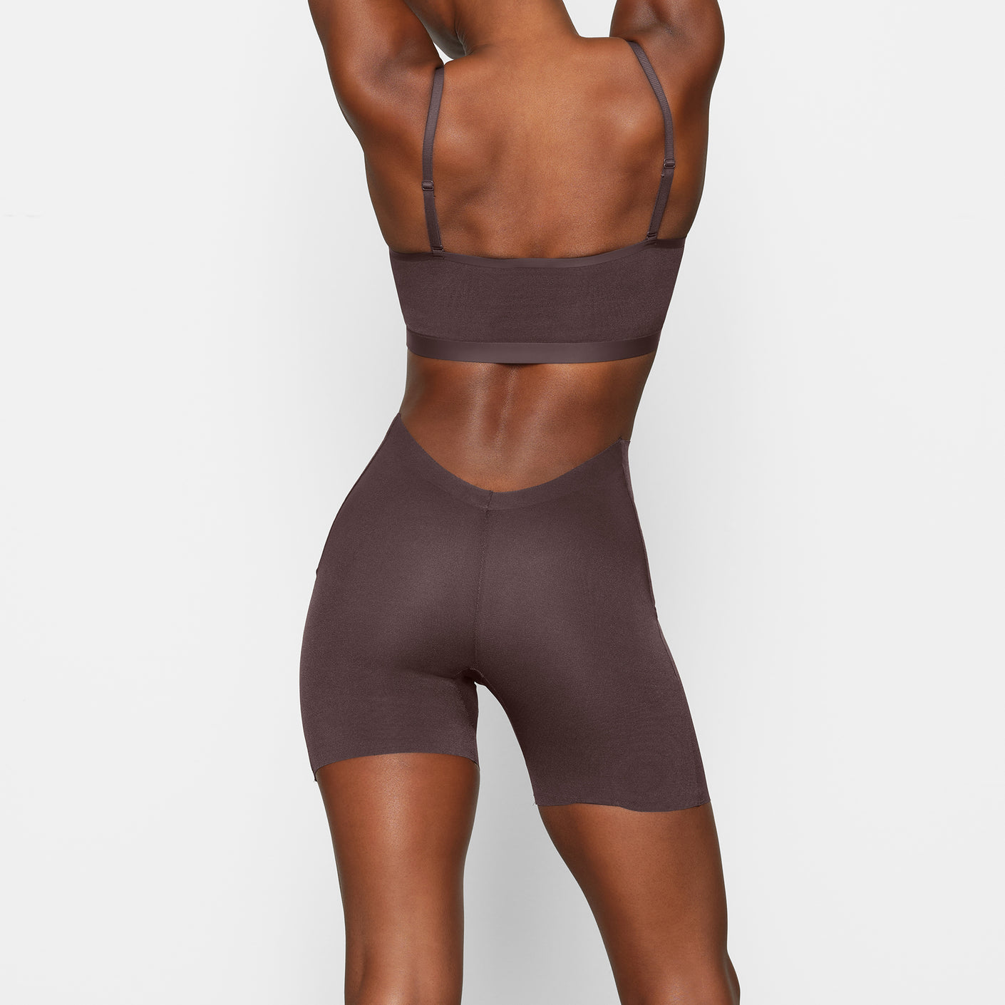 Get ready with@Jessica Bailey in the #SKIMS Sheer Sculpt Low Back