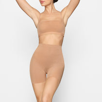 SKIMS Sheer Sculpt Low Back Short in Clay XL - $70 New With