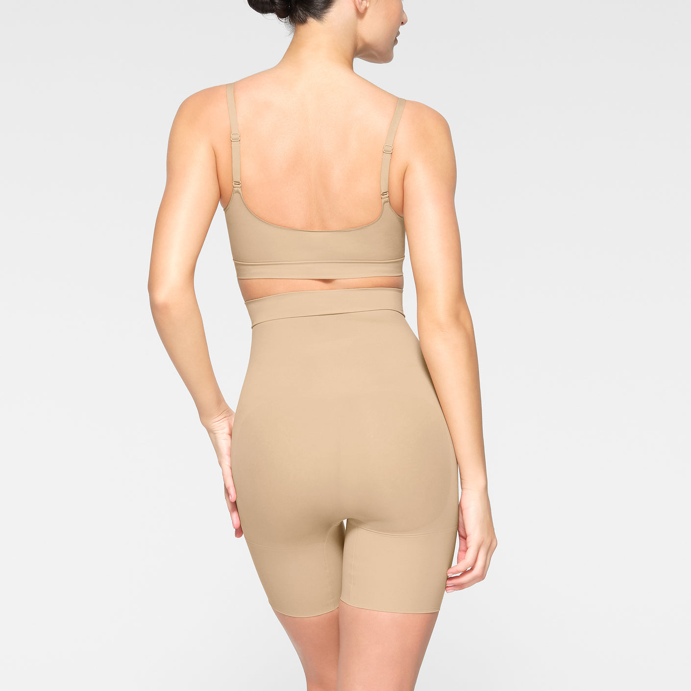 602 - Women's High-Waisted Mid-Thigh Shapewear Shorts with Tummy Control
