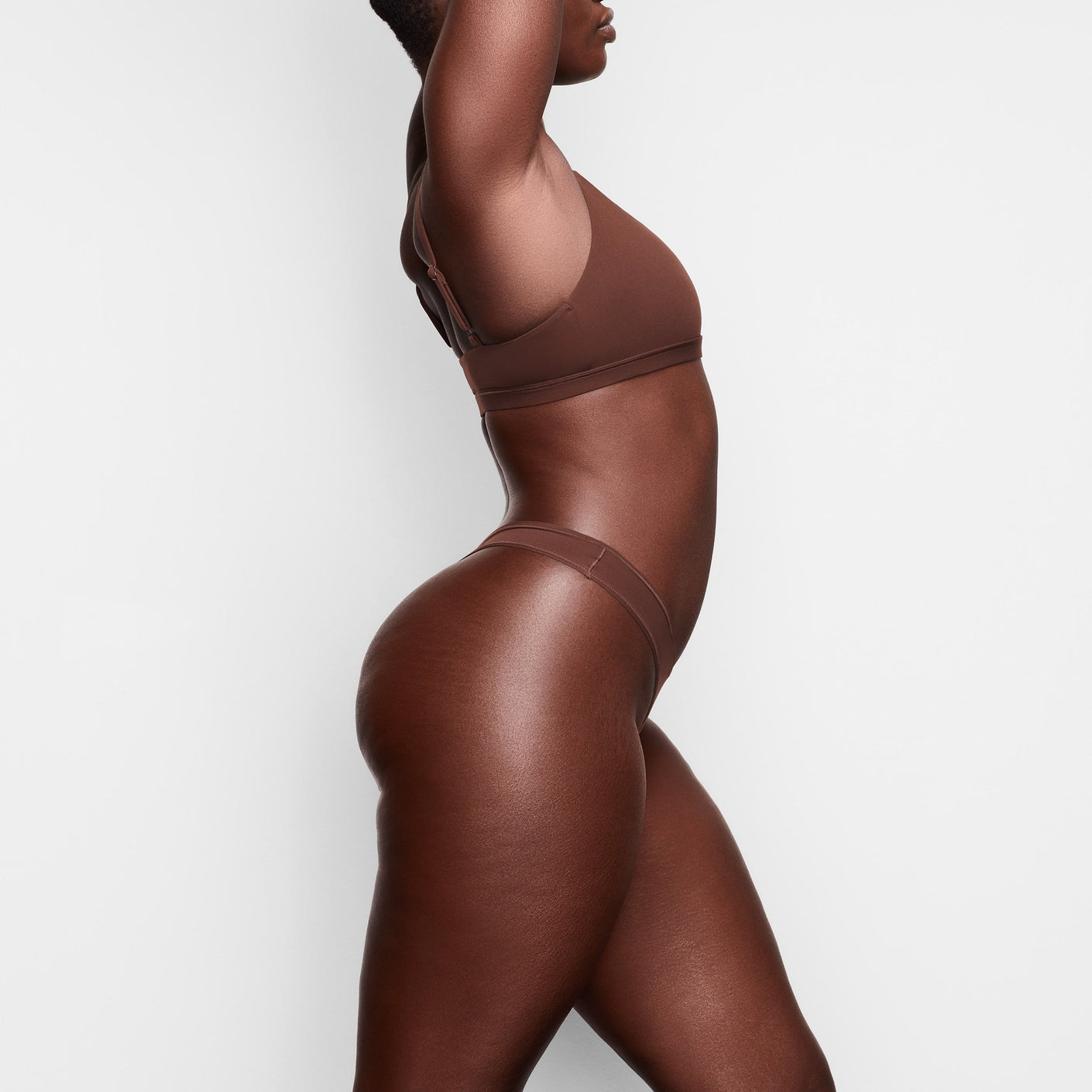 FITS EVERYBODY DIPPED FRONT THONG | COCOA