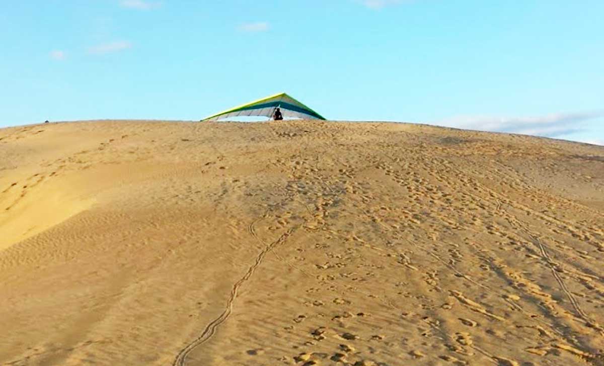 Dune Hang Gliding at Jockey's Ridge State Park