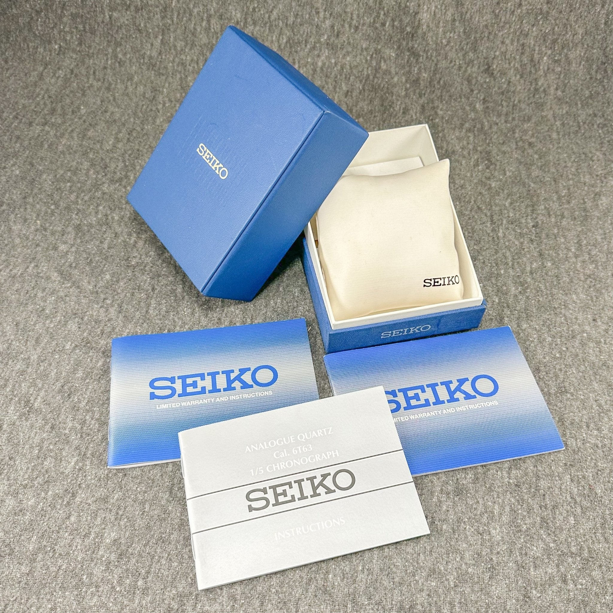 Estate Seiko Blue Watch Box w. Booklet & 2 Warranty Cards (No Watch) –  Walter Bauman Jewelers