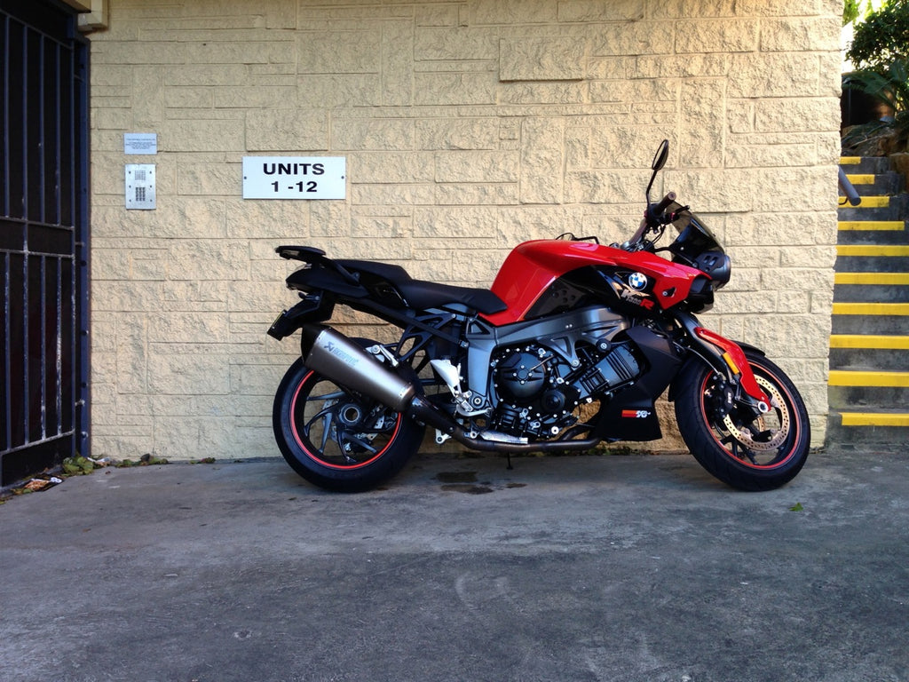 BMW K1300r review