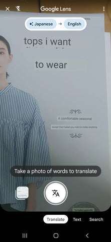a front cover of a book with the english words tops I want to wear on it
