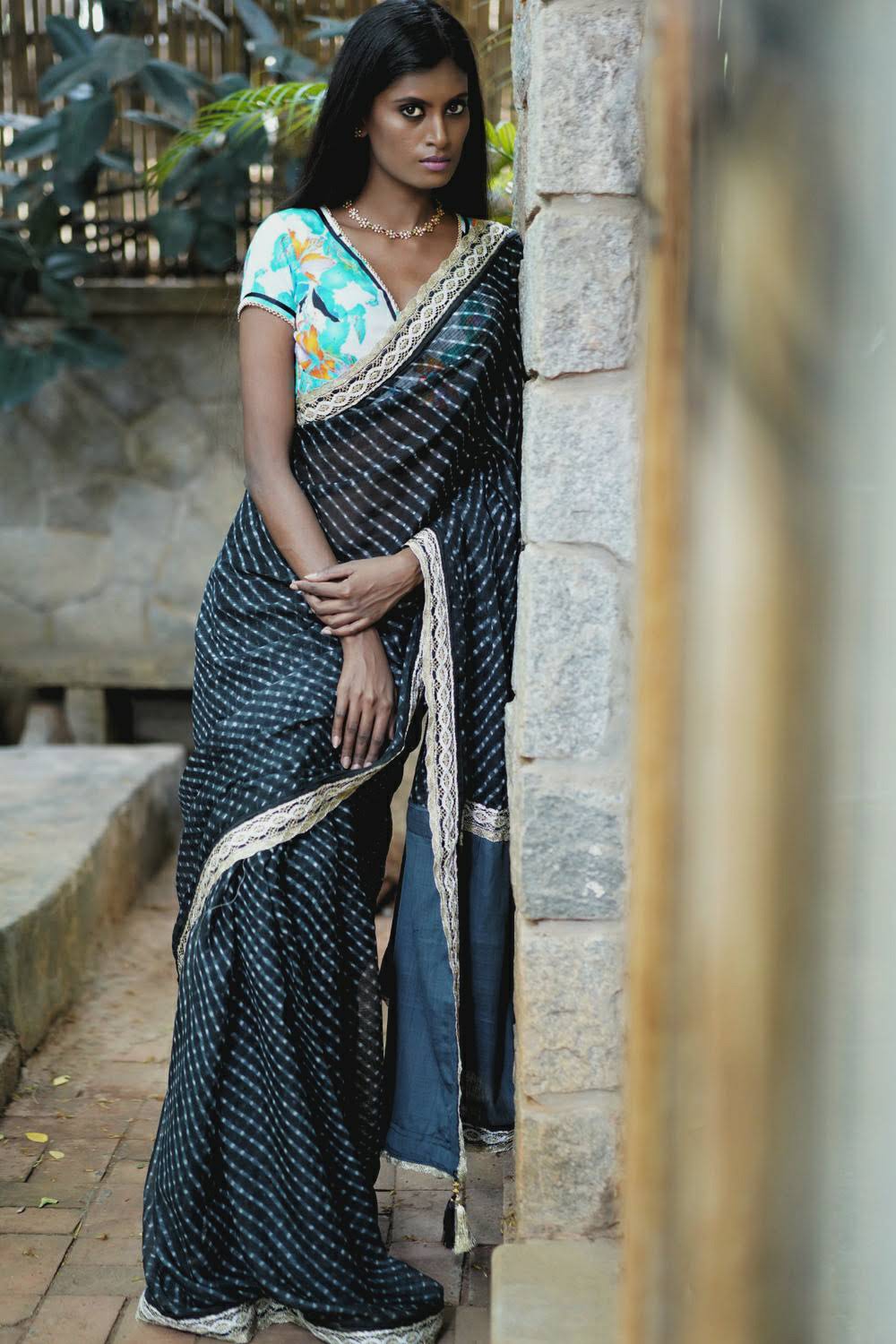 Peach stripe cotton saree with Dull gold filigree and dark pink border