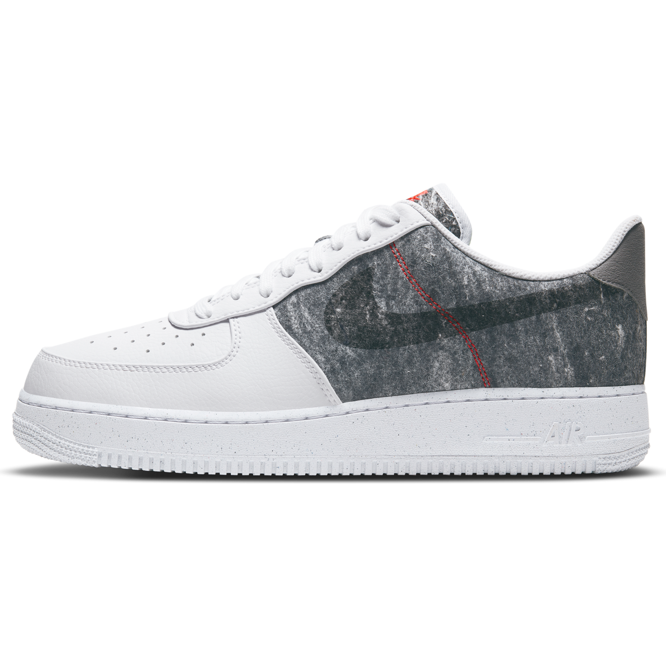 NIKE AIR FORCE 1 07 LV8