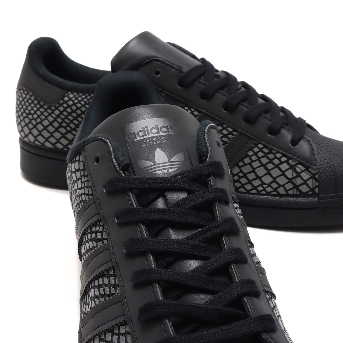 adidas superstar r