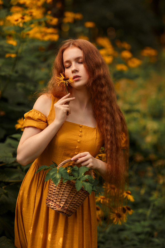 yellow Renaissance costume dresses for women