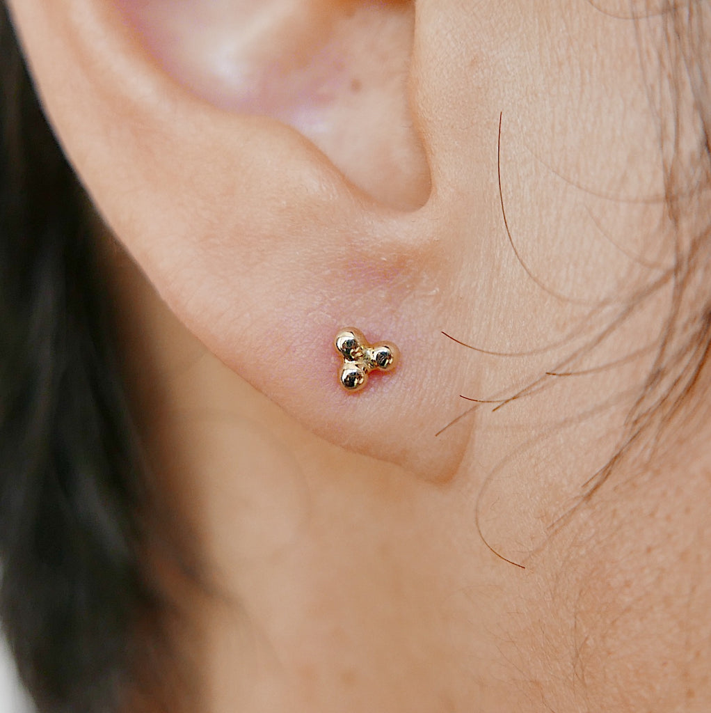 Dip-Dot Earrings - Gold – Nicobar Global