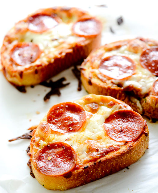 Garlic Toast Pepperoni Pizza Recipe