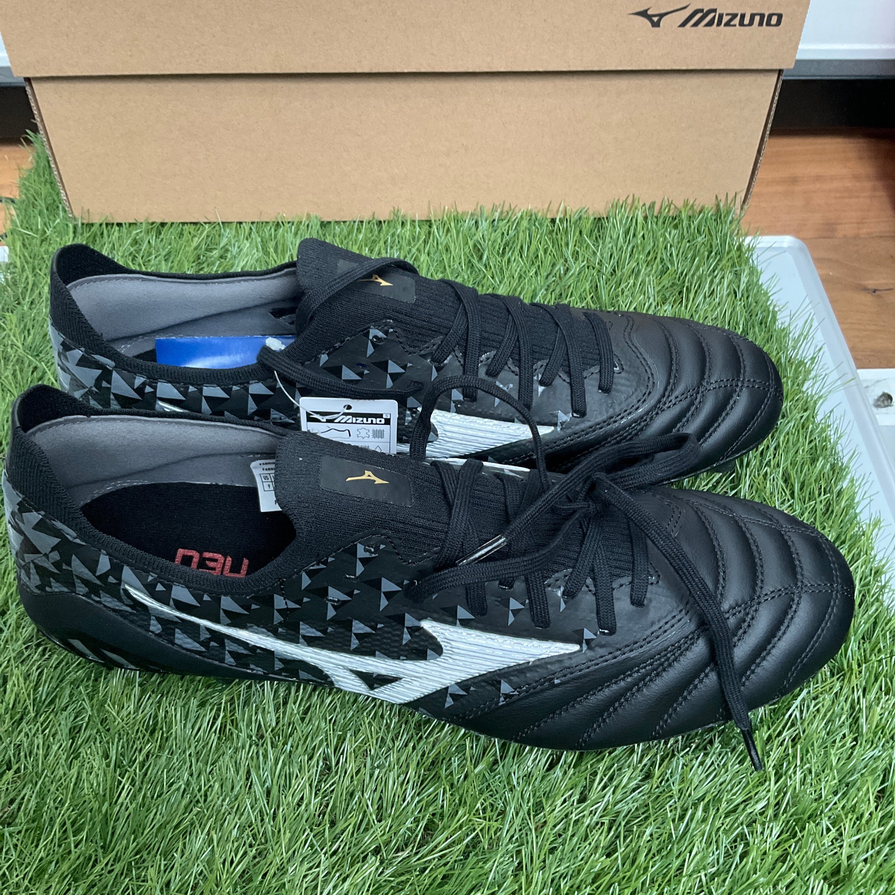 オリガミ】未使用 Morelia Neo3β ELITE 27センチ-