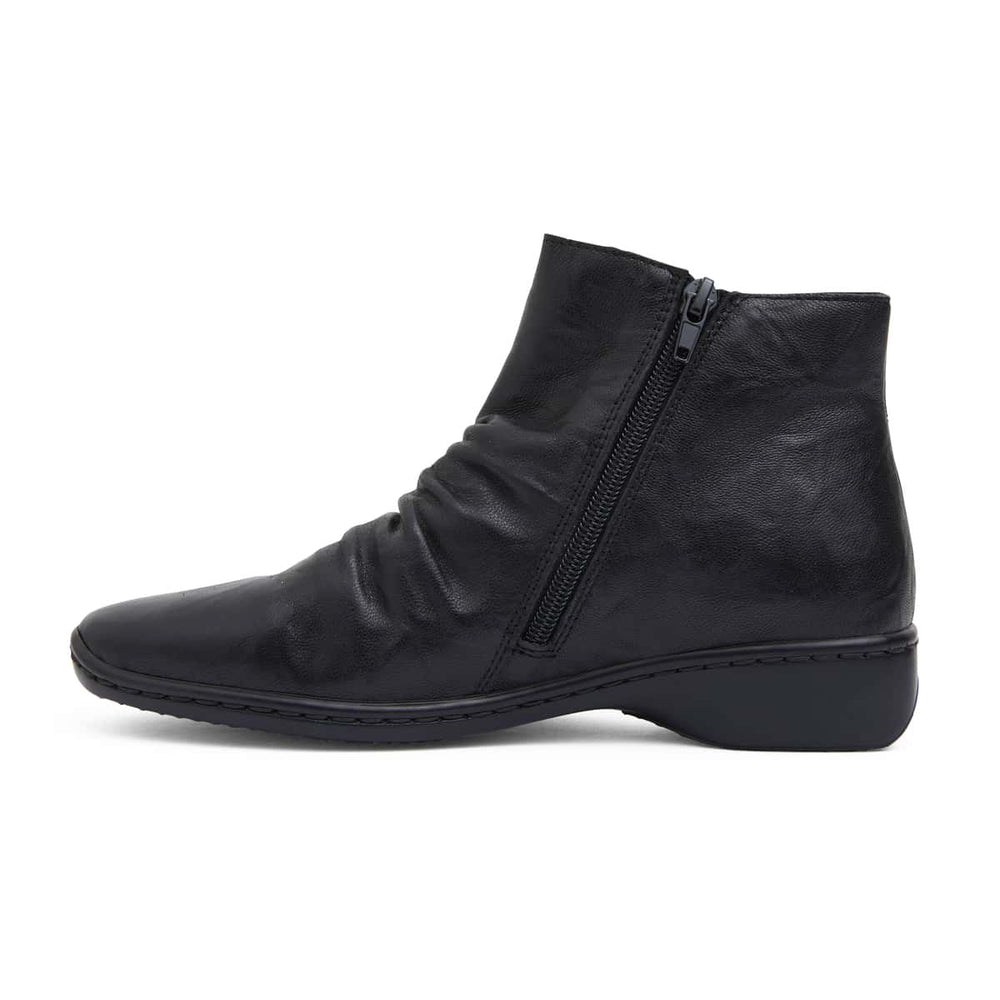 Valiant Boot in Black Leather | Easy Steps | Shoe HQ