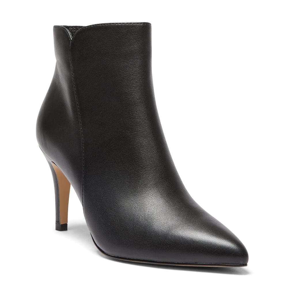 Ursula Boot in Black Leather