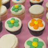 How to Make Daisy Cupcakes Sweetology Video Tips and Tricks Cake Decorating Series