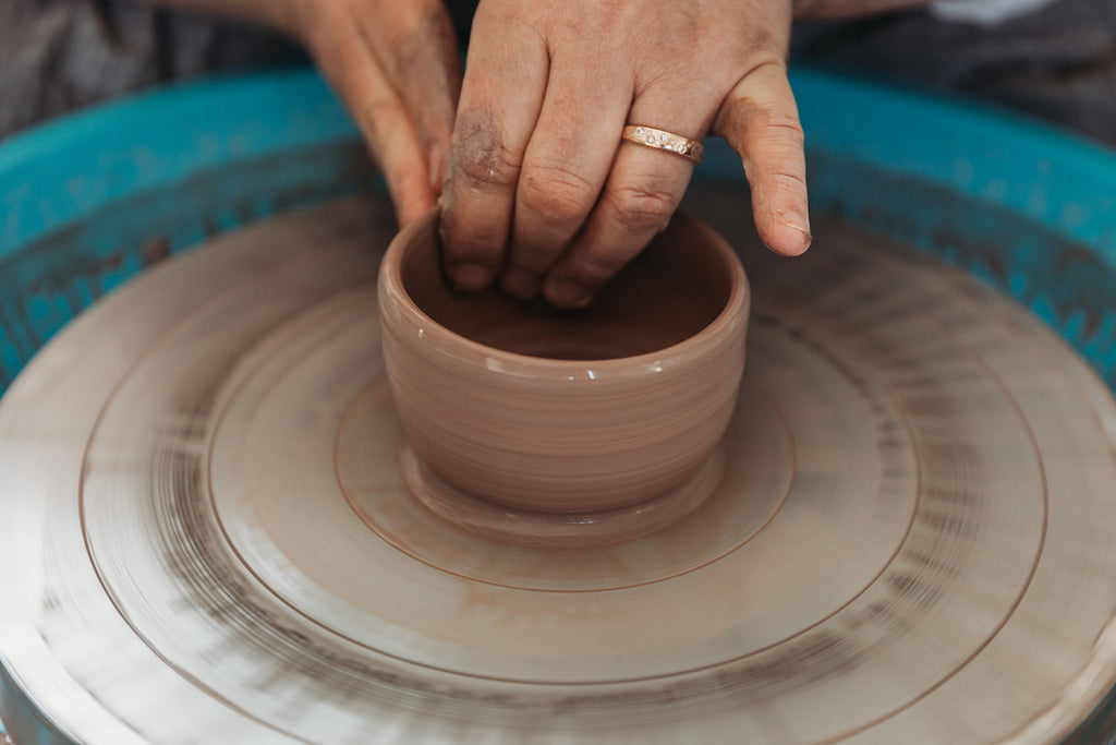 Handmade wheel thrown ceramics and dinner sets by Palinopsia Ceramics