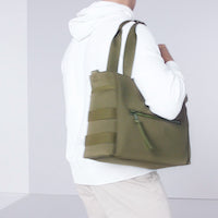 Wade Diaper Tote in Onyx Thumbnail