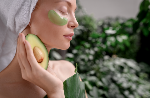 Avocado oil extract can support healing and actually soothe the skin