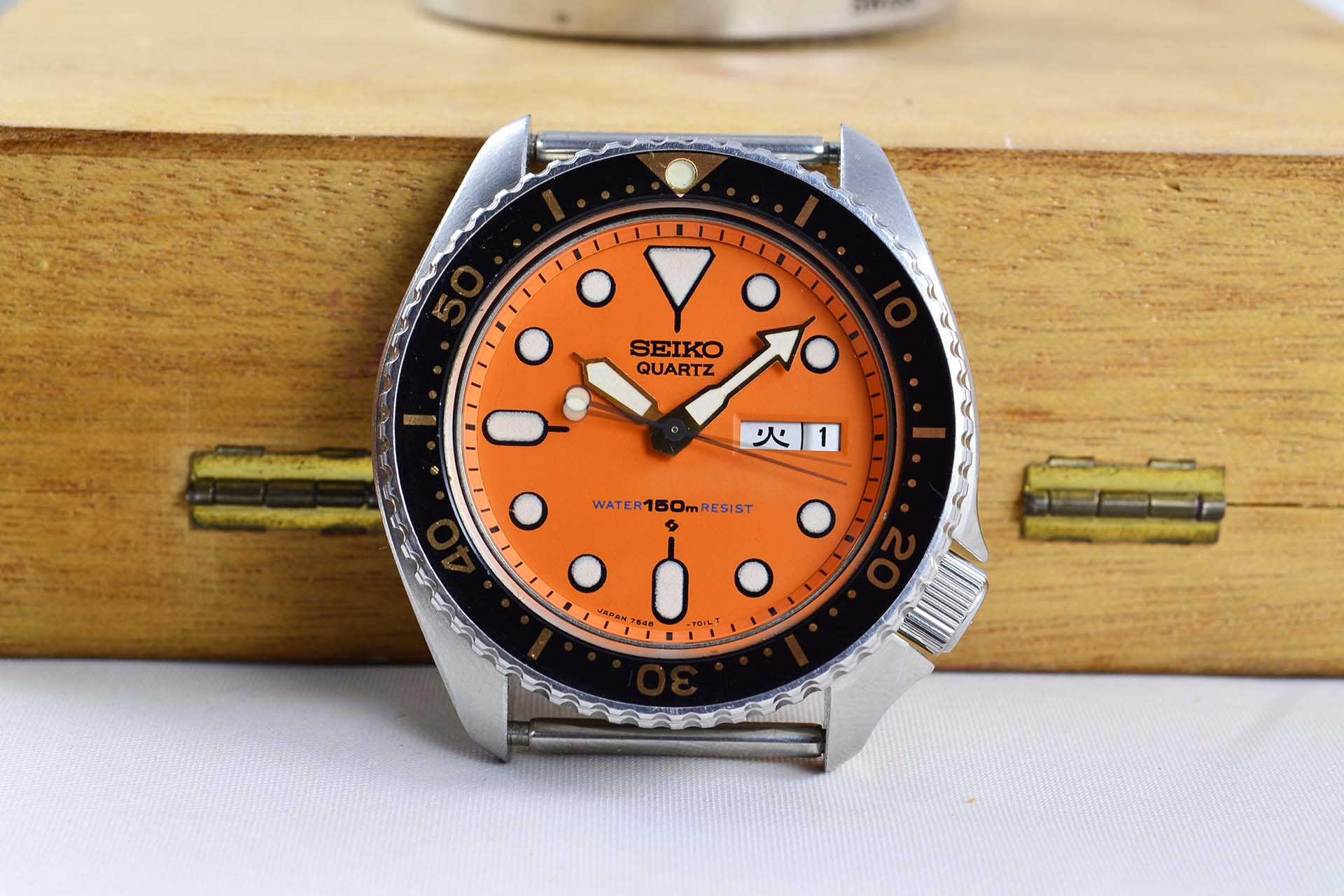 Seiko Diver 7548 orange JDM de 1981 – LumeVille | Montres Vintage