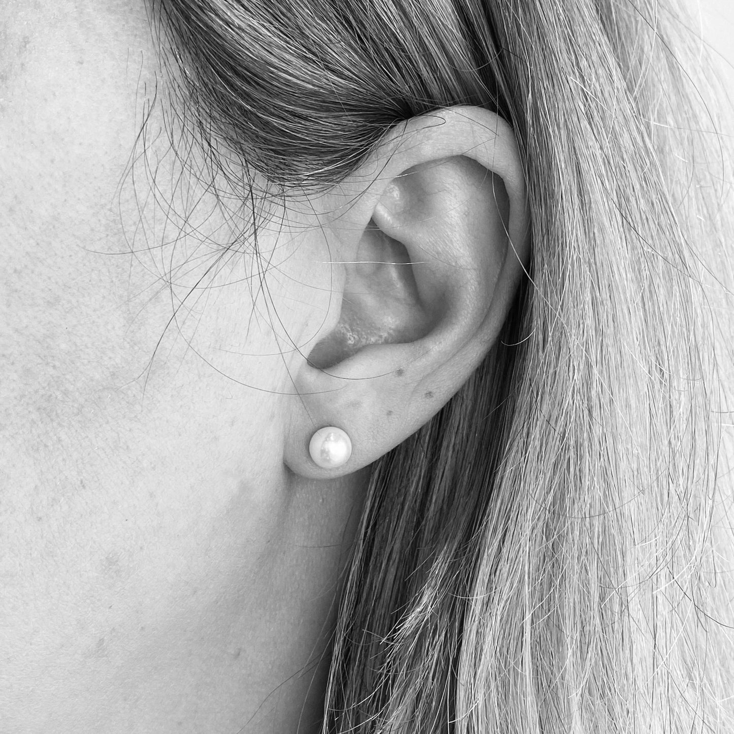 14KW Pearl Stud Earrings 6.5mm - eklektic jewelry studio