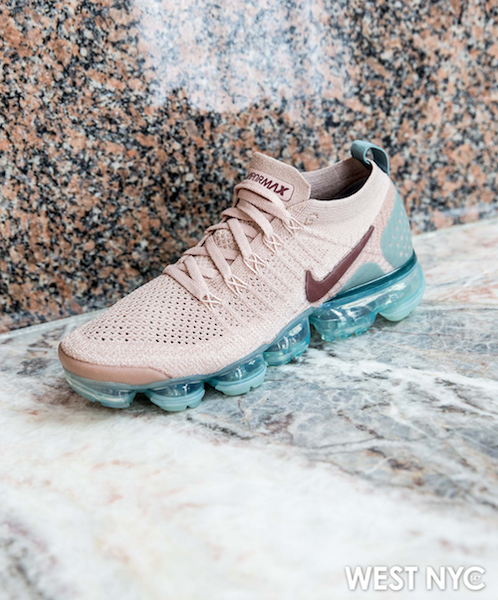 rose nike vapormax