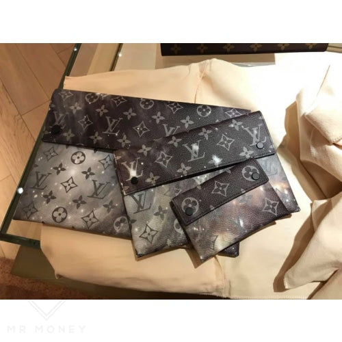 Louis Vuitton Classic Black Monogram Eclipse Beach Towel 914lv53