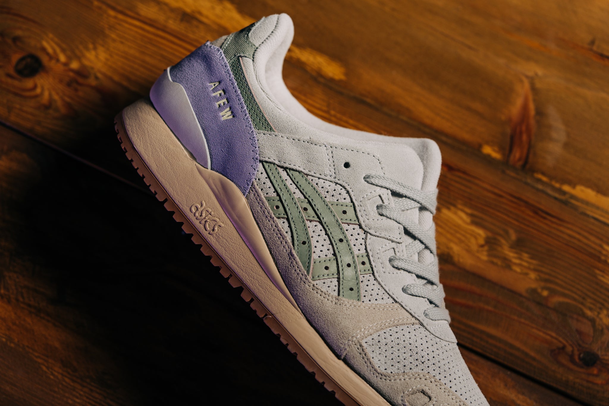 ASICS SportStyle Sneaker bassa 'SKYCOURT' bianco