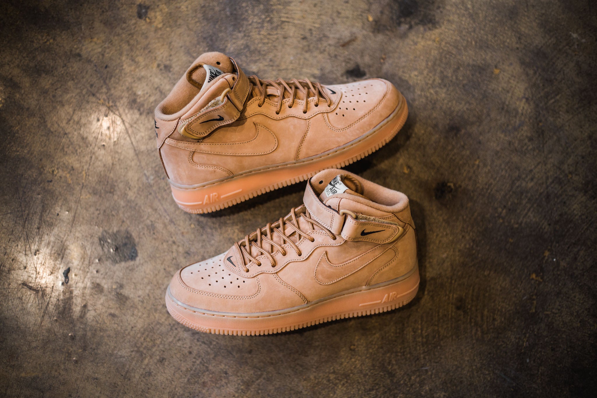 air force 1 mid 07 prm qs flax