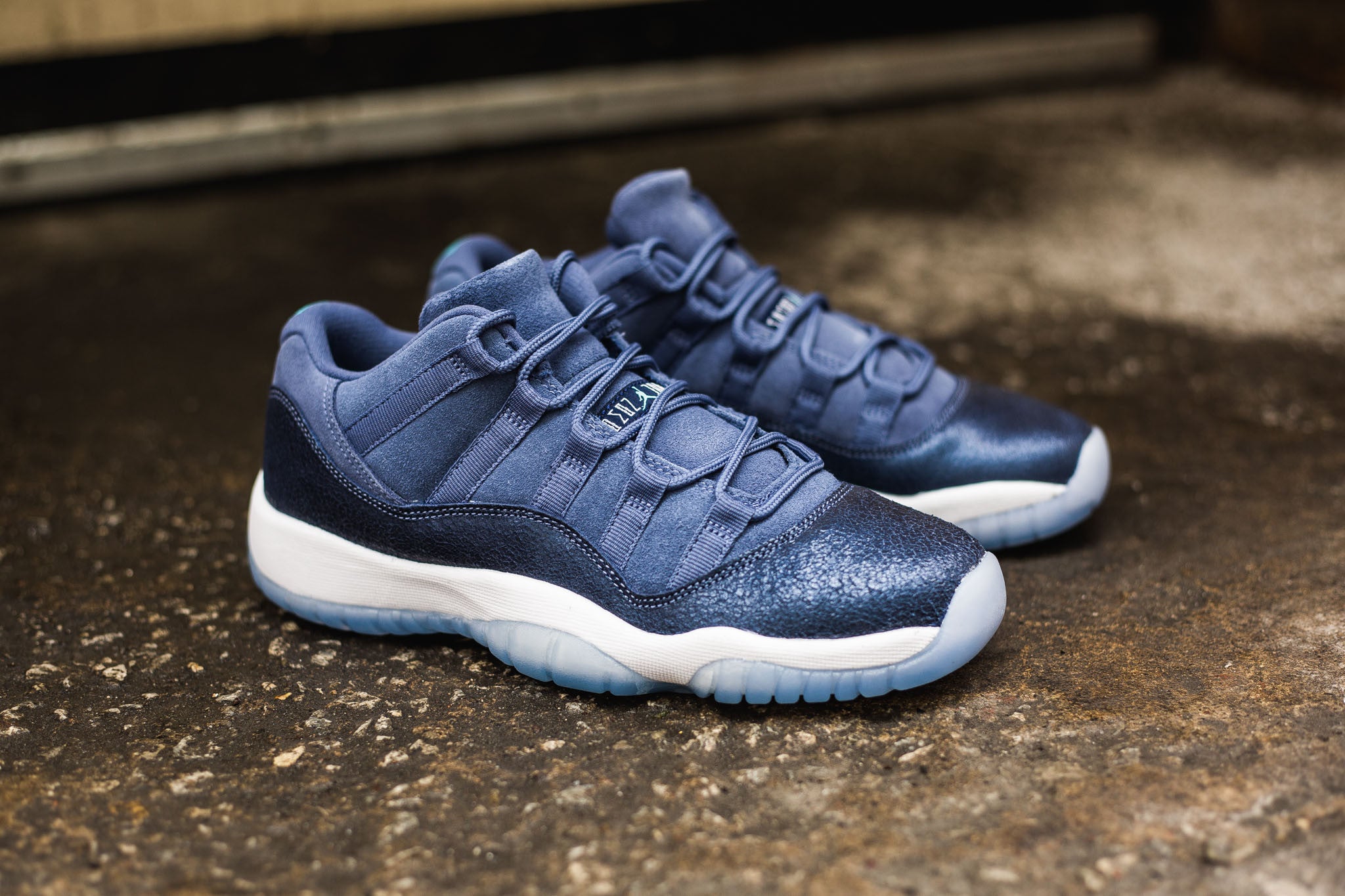 jordan 11 retro blue moon