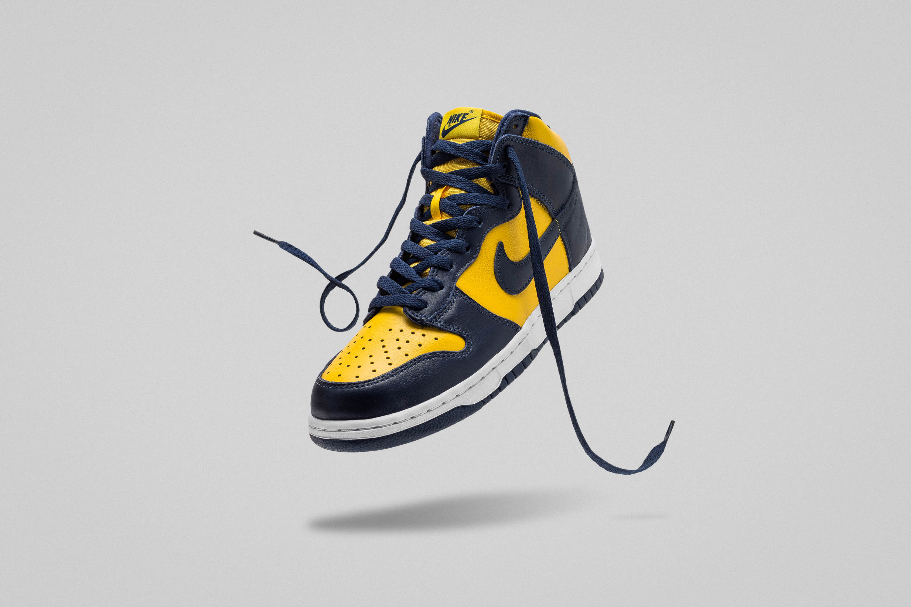 Nike Dunk High SP "Michigan" Raffle – Capsule