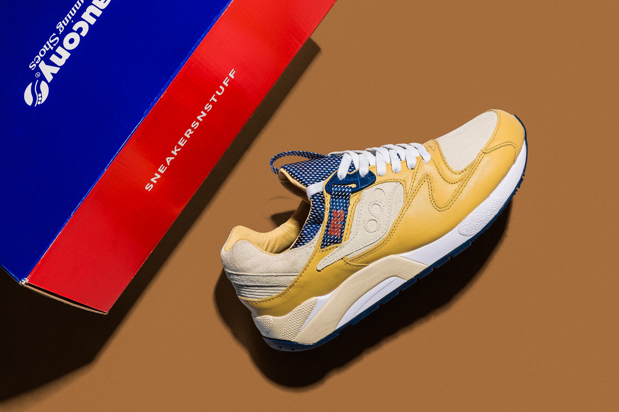 saucony business class