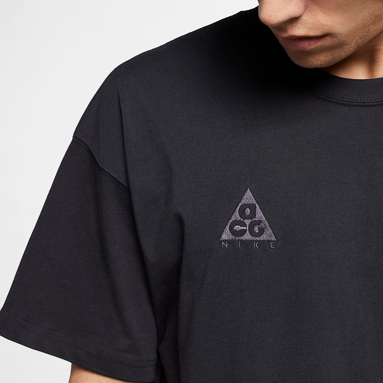 nike acg black t shirt