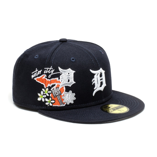 Detroit Tigers Hat Cap 7 1/8 New Era Exclusive Fitted MLB Patch Logo  Striped