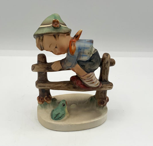 Hummel Figurine Apple Tree Girl 141 3/0 /ah – Pathway Market