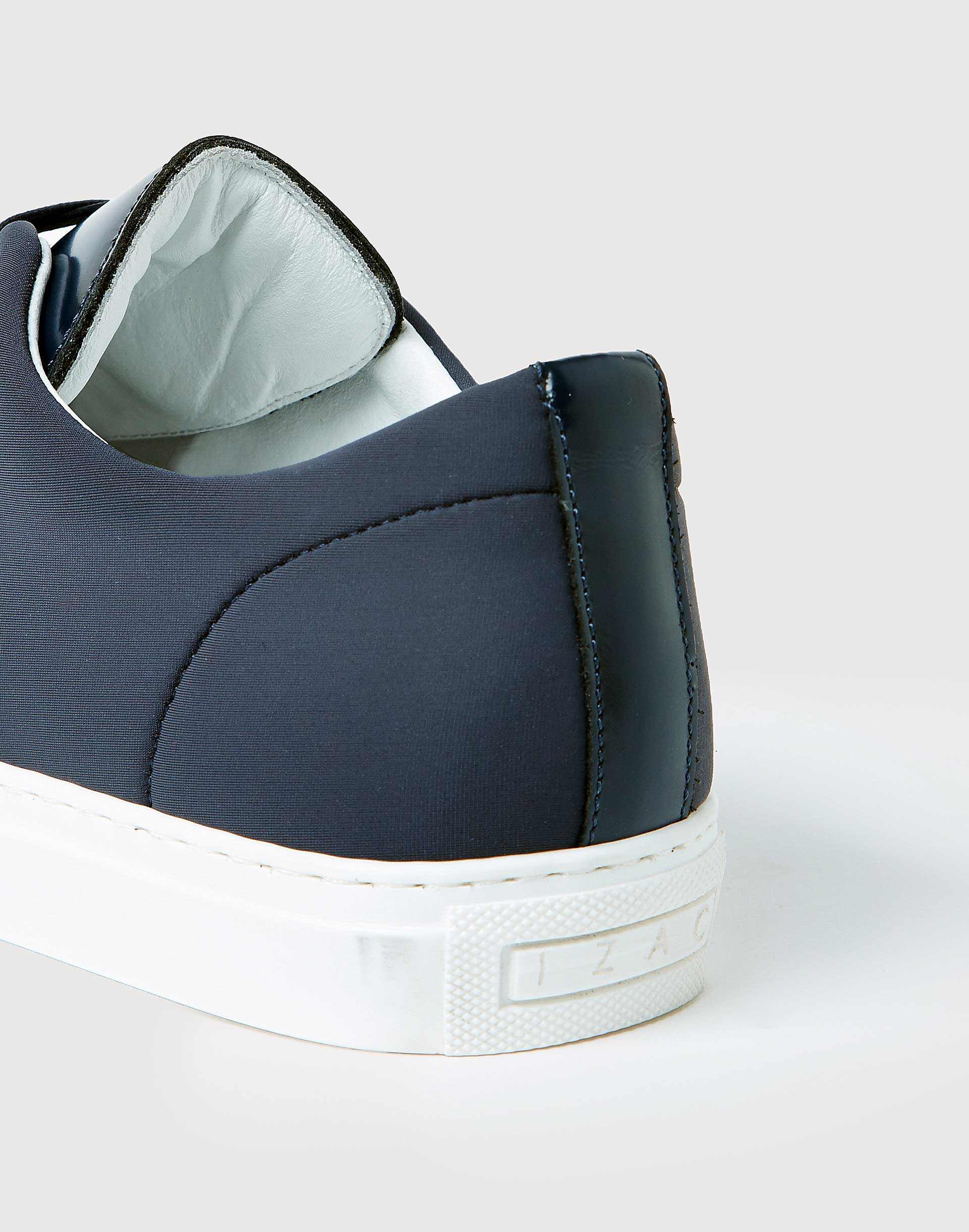 Navy city sneaker