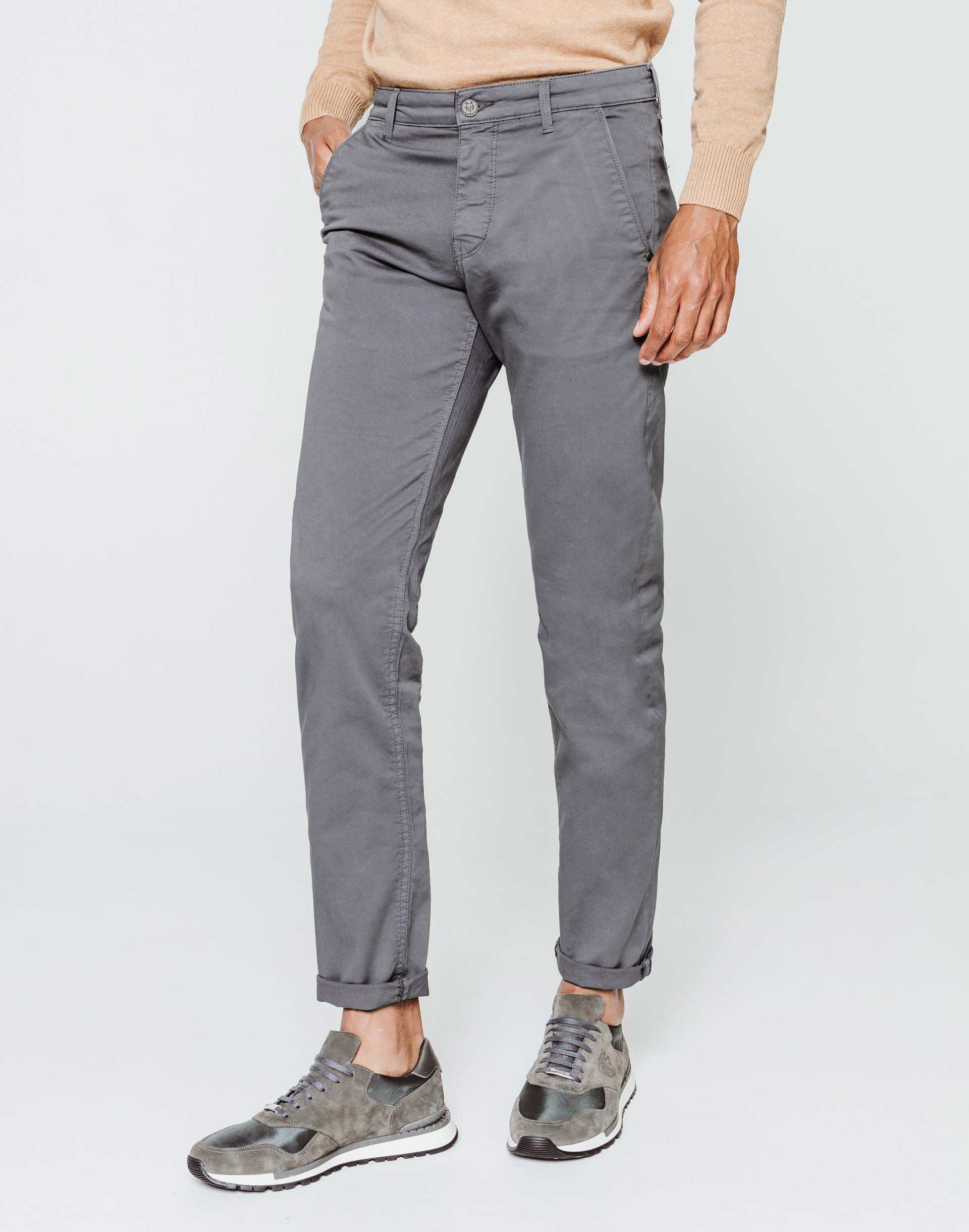 Medium gray fashion chino