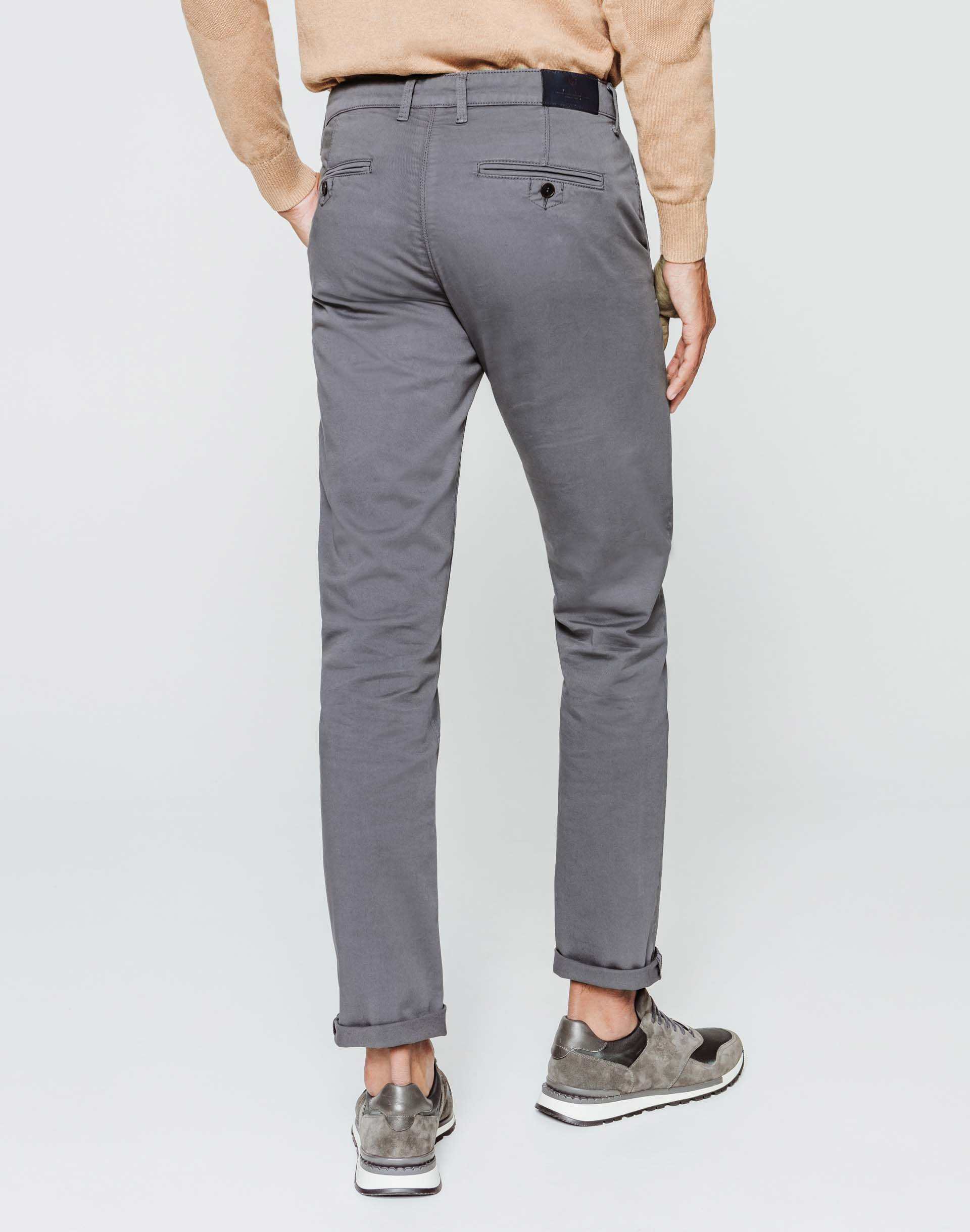 Medium gray fashion chino