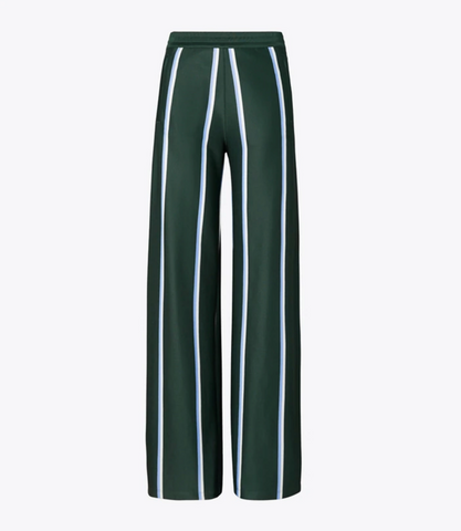 10 Stylish Women's Golf Pants That Will Have Heads Turning On The
