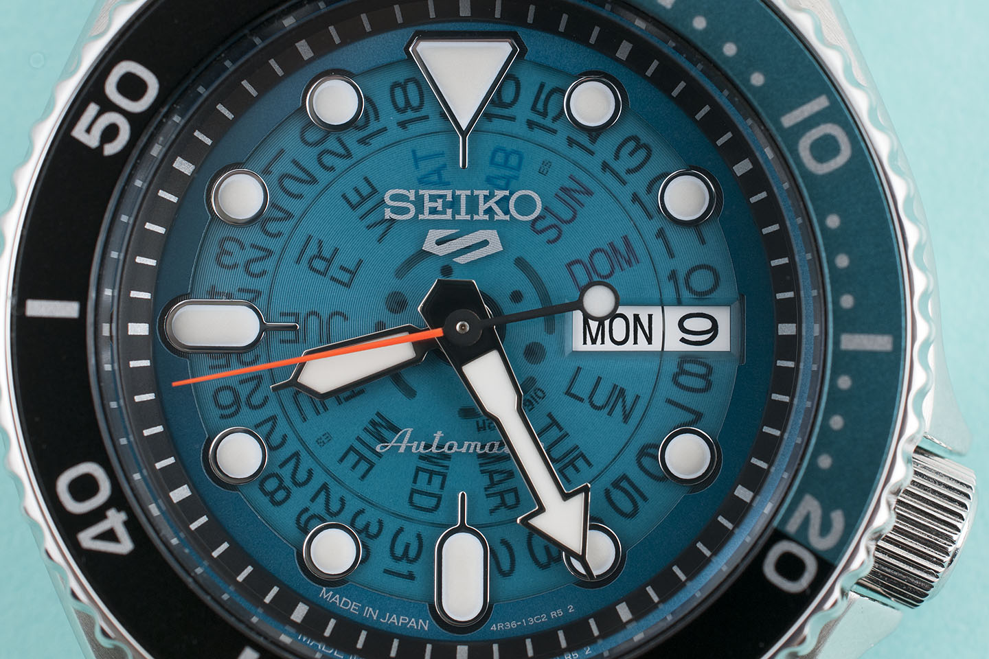 Seiko 5KX Sonar SRPJ45 Watch Review - Why It's Not An SKX Replacement –  StrapHabit