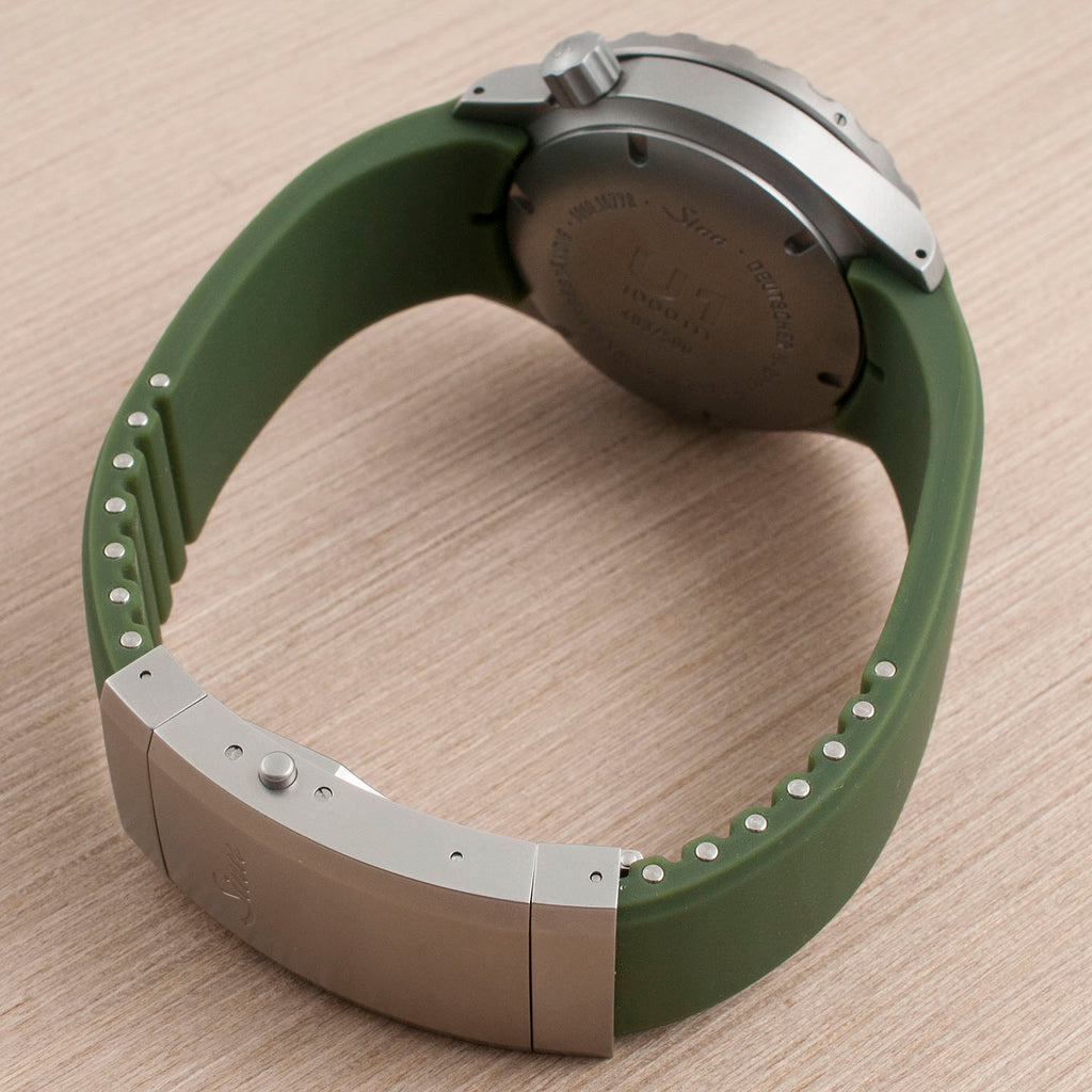 Sinn U1 Camoflage watch review camo compared to Sinn U1 S green silicone strap deployant