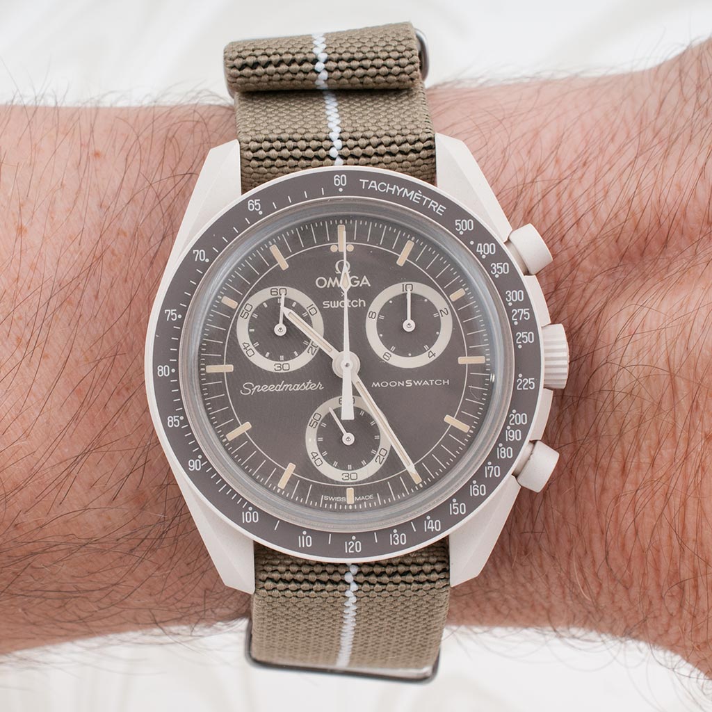 Omega x Swatch Speedmaster Moonswatch Mission On Earth Desert Watch Review - SO33T103