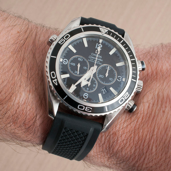 Omega Planet Ocean Chronograph (2210.50.00) Watch Review