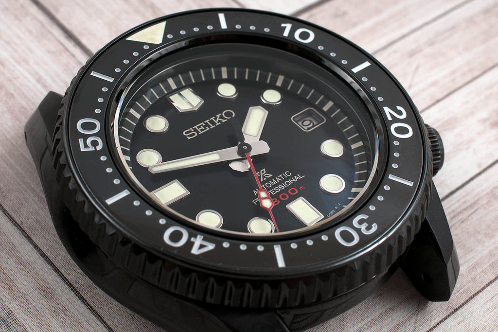 Battle of the Black Dive Watches: Sinn U1 S vs. Seiko Prospex SLA035 MM300 Watch Review (1010.020 vs. Marinemaster 300 SLA035/SBDX033)