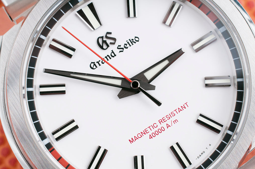 evne Mor kemikalier Grand Seiko Tough Quartz Anti-Magnetic Watch Review - Half a Milgauss –  StrapHabit