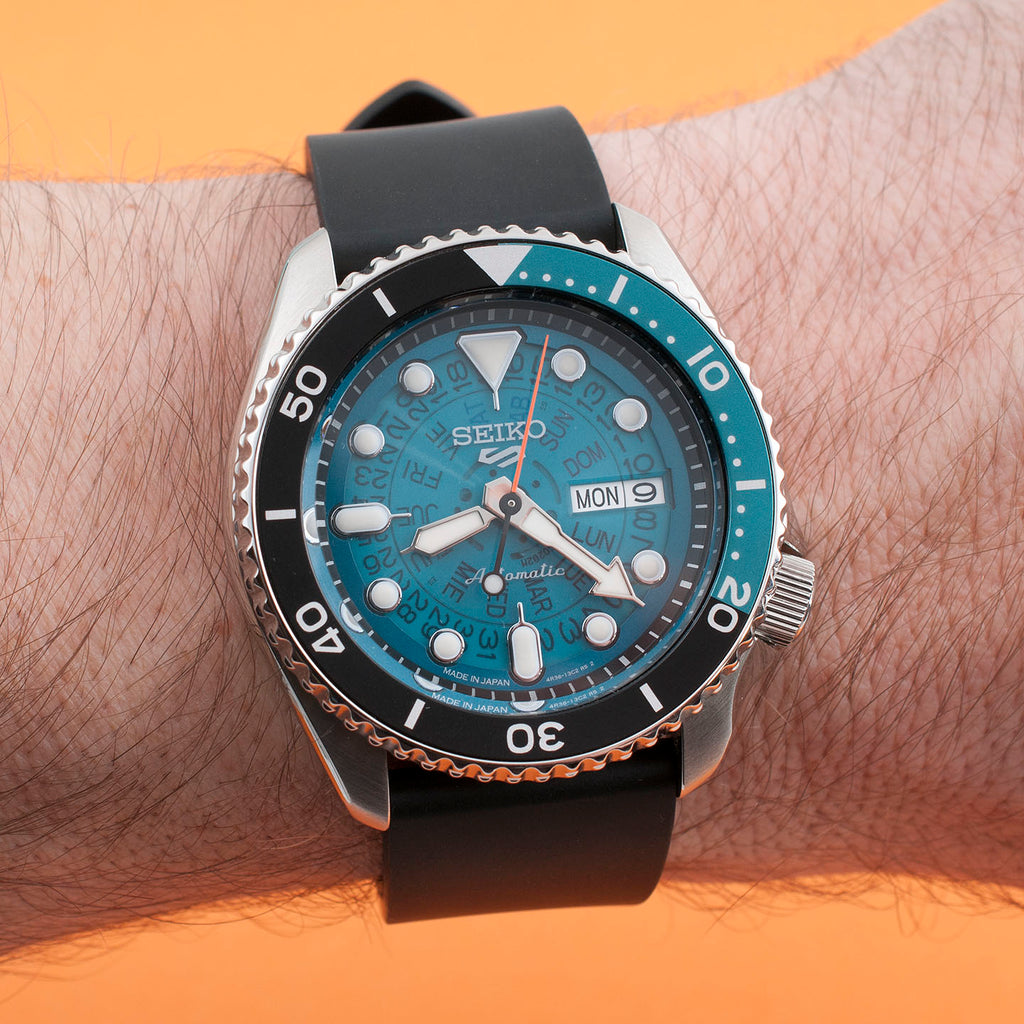 Seiko 5KX Sonar SRPJ45 Watch Review - Why It's Not An SKX Replacement –  StrapHabit