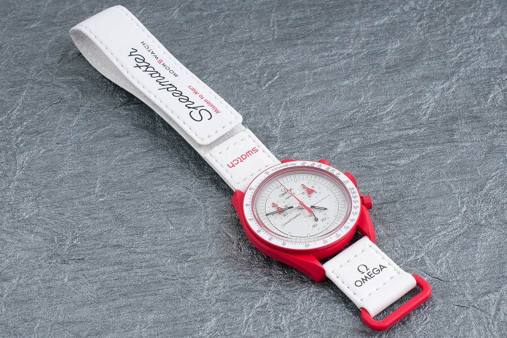 Swatch Omega Moonswatch Mars Watch Review SO33R100 – StrapHabit