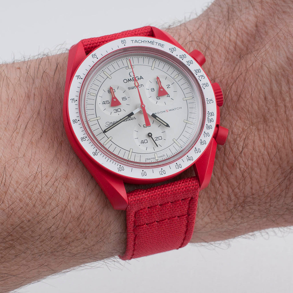 https://straphabit.com/products/premium-sailcloth-colorway-collection-quick-release-watch-straps?variant=42932567703705