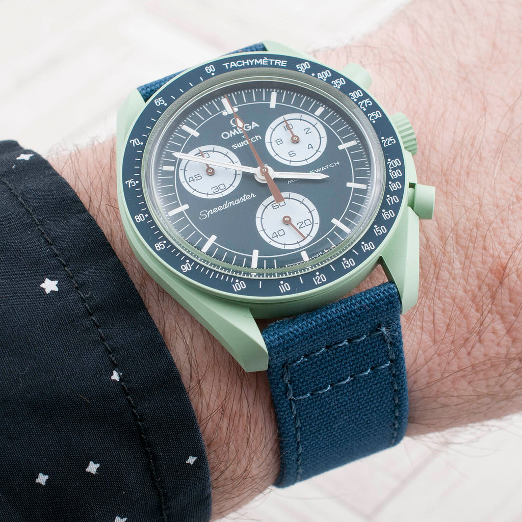 Swatch x Omega Moonswatch Mission On Earth Watch Review SO33G100 blue canvas watch strap