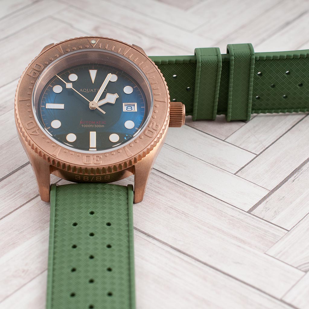 Aquatico Bronze Sea Star - Green Dial Bronze Bezel Watch Review