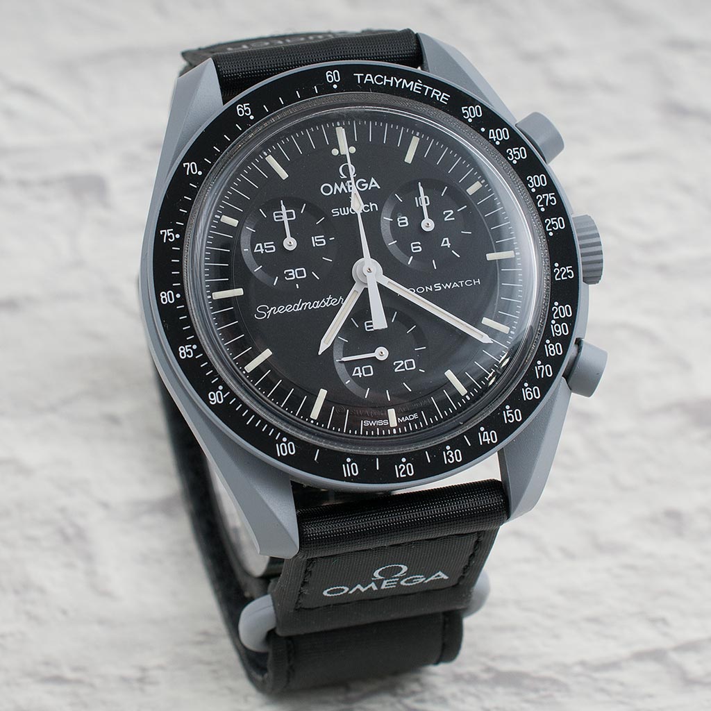 Omega x Swatch Moonswatch Mission to the Moon Watch Review SO33M100