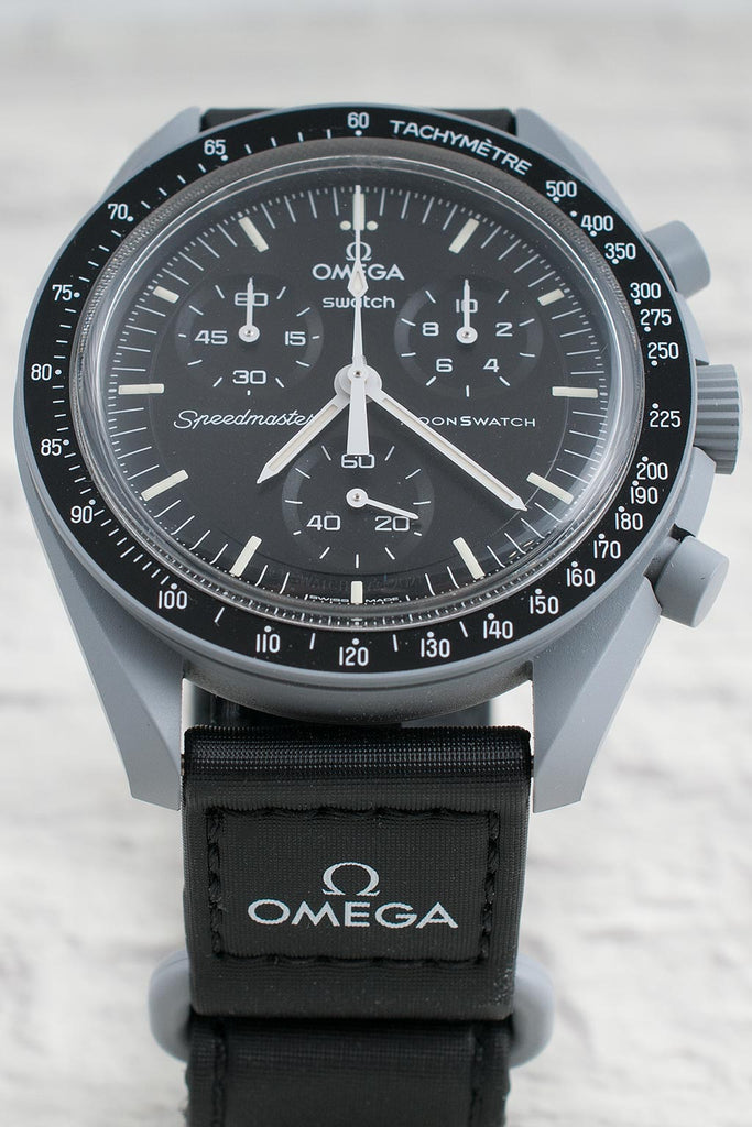 Omega x Swatch Moonswatch Mission to the Moon Watch Review SO33M100